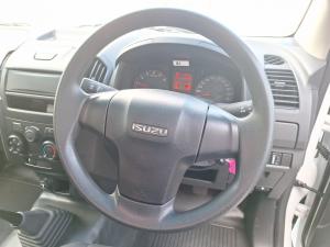 Isuzu D-Max Gen 6 250c single cab Fleetside - Image 8