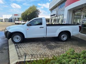 Isuzu D-Max Gen 6 250c single cab - Image 16