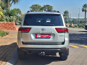 Toyota Land Cruiser 300 3.3D GX-R - Image 5