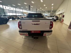 Toyota Hilux 2.8GD-6 double cab Raider auto - Image 5