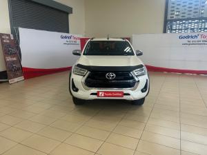 Toyota Hilux 2.8GD-6 double cab Raider auto - Image 4
