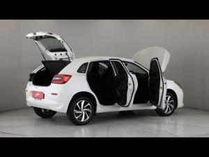 Toyota Starlet 1.5 XS auto - Image 31