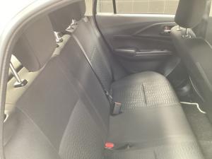 Suzuki Swift 1.2 GL - Image 16