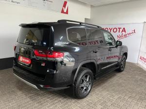 Toyota Land Cruiser 300 3.3D GR-Sport - Image 2