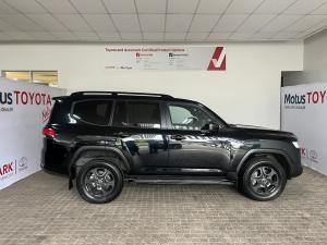 Toyota Land Cruiser 300 3.3D GR-Sport - Image 3
