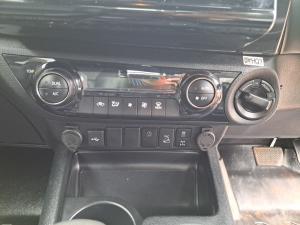 Toyota Hilux 2.8GD-6 48V double cab 4x4 Legend - Image 14