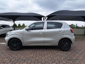 Toyota Vitz 1.0 XR auto - Image 19