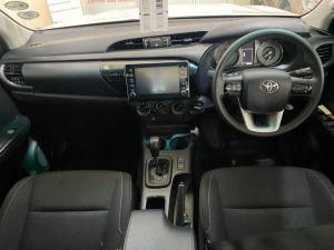 Toyota Hilux 2.4 GD-6 Raider 4X4 automaticD/C - Image 6