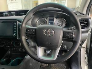 Toyota Hilux 2.4 GD-6 Raider 4X4 automaticD/C - Image 8