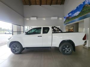 Toyota Hilux 2.4 GD-6 RB Raider automaticE/CAB - Image 13
