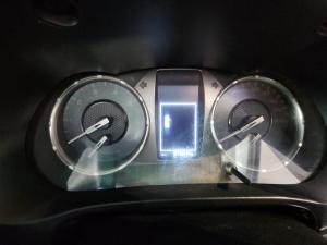 Toyota Hilux 2.4 GD-6 RB Raider automaticE/CAB - Image 9