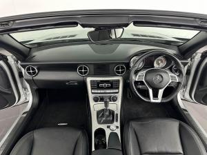 Mercedes-Benz SLK 200 automatic - Image 10