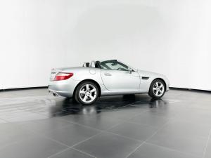 Mercedes-Benz SLK 200 automatic - Image 4