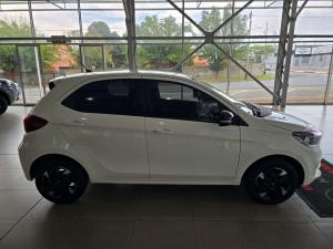 Tata Tiago 1.2 XT - Image 6