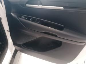 Kia Sonet 1.5 LX - Image 15