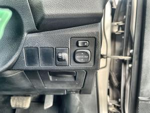 Toyota Corolla 1.6 Prestige auto - Image 20