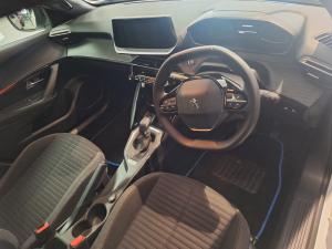 Peugeot 2008 1.2T Active auto - Image 8