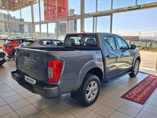Nissan Navara 2.5DDTi double cab SE Plus auto
