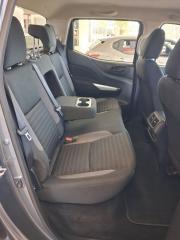 Nissan Navara 2.5DDTi double cab SE Plus auto