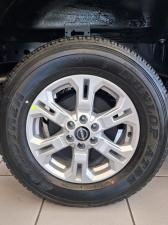 Nissan Navara 2.5DDTi double cab SE Plus auto - Image 8