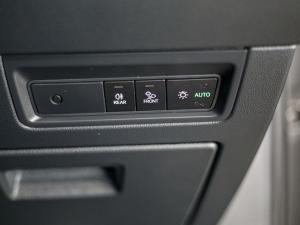 Volkswagen Touareg V6 TDI Executive R-Line - Image 21