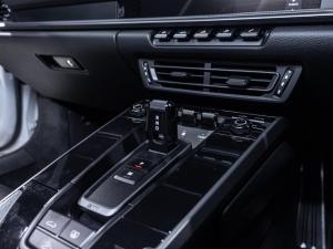 Porsche 911 Carrera S coupe - Image 19