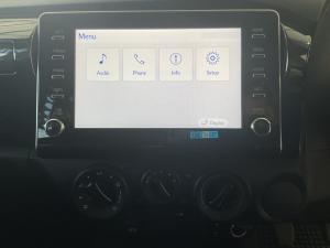 Toyota Hilux 2.4GD-6 double cab Raider manual - Image 13