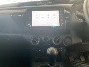 Toyota Hilux 2.4GD-6 double cab Raider manual - Image 14