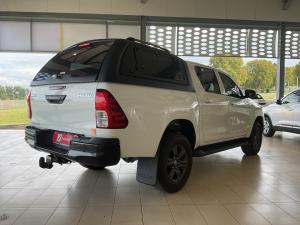 Toyota Hilux 2.4GD-6 double cab Raider manual - Image 2