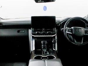 Toyota Land Cruiser 300 3.3D ZX - Image 6