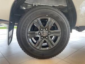 Toyota Hilux 2.4GD-6 single cab Raider manual - Image 20