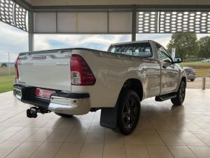 Toyota Hilux 2.4GD-6 single cab Raider manual - Image 2