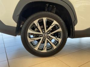 Toyota Corolla Cross 1.8 HEV XR - Image 20