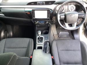 Toyota Hilux 2.8GD-6 double cab Raider auto - Image 6