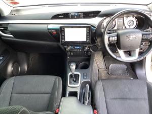 Toyota Hilux 2.8GD-6 double cab Raider auto - Image 12
