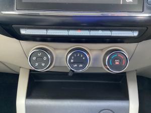 Renault Triber 1.0 Zen auto - Image 14