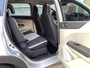 Renault Triber 1.0 Zen auto - Image 16