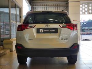 Toyota RAV4 2.0 GX - Image 5