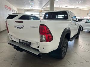 Toyota Hilux 2.4GD-6 Xtra cab Raider manual - Image 2