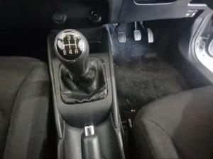 Toyota Starlet 1.5 Xi - Image 12