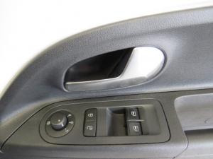 Volkswagen Move UP! 1.0 5-Door - Image 13