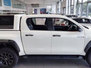 Toyota Hilux 2.8 GD-6 RB Legend 4X4 automaticD/C - Image 5
