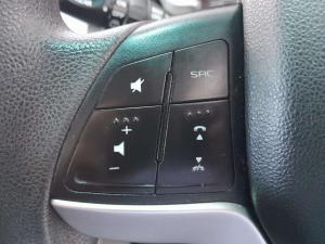 Mahindra KUV 100 1.2 K6+ - Image 19