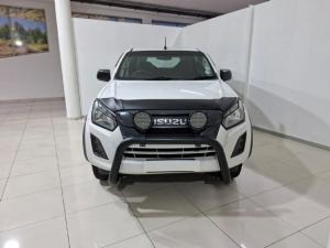 Isuzu D-Max 250 double cab 4x4 Hi-Ride - Image 4