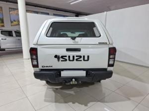 Isuzu D-Max 250 double cab 4x4 Hi-Ride - Image 5