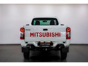 Mitsubishi Triton 2.4DI-D single cab GL - Image 4