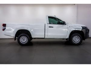 Mitsubishi Triton 2.4DI-D single cab GL - Image 6