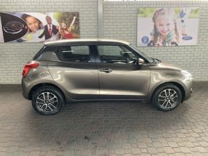 Suzuki Swift 1.2 GLX manual - Image 2