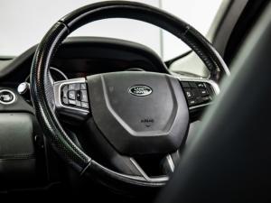 Land Rover Discovery Sport HSE TD4 - Image 11