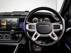 Land Rover Defender 110 D350 X-Dynamic HSE - Image 17